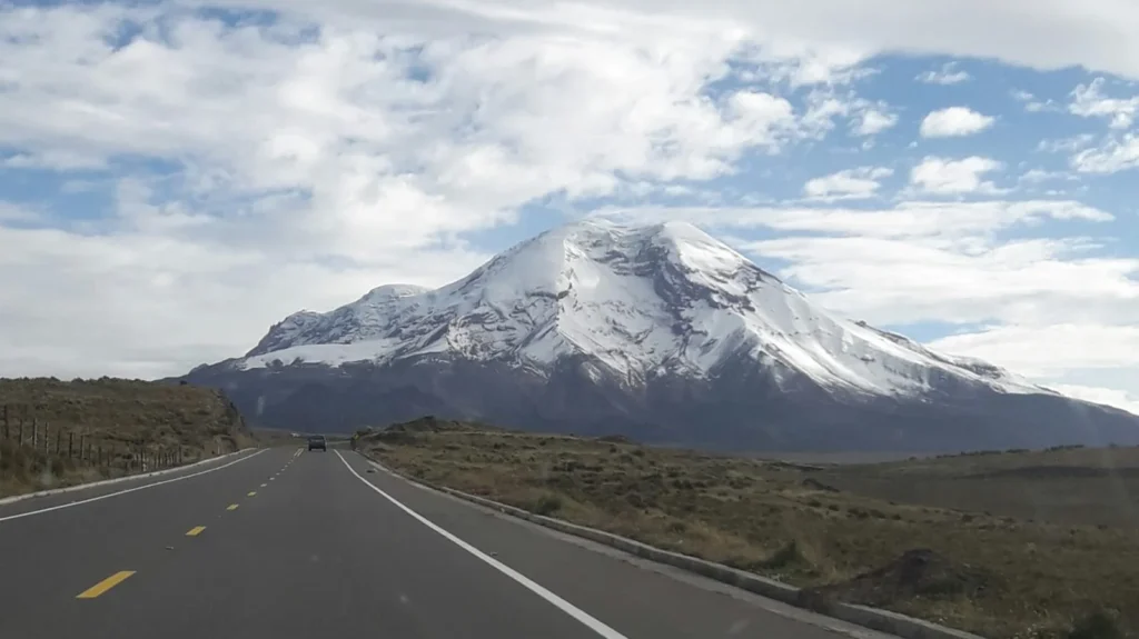 Vista del Nevado Chimborazo durante un tour desde Salinas de Guaranda
