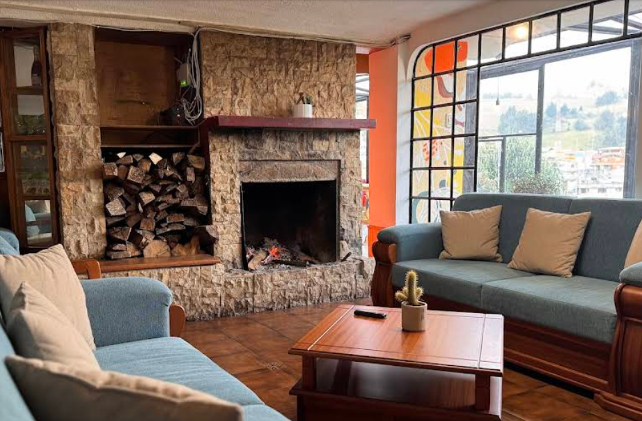 Sala de start de Hotel El Refugio en Salinas de Guaranda